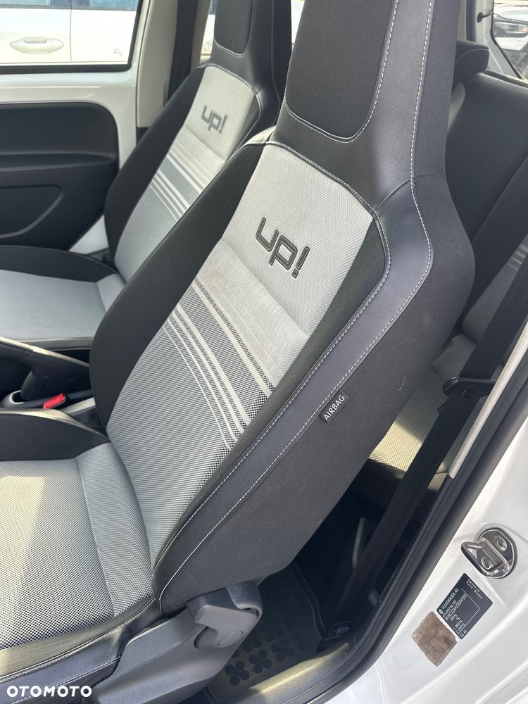 Volkswagen up! 1.0 white - 9