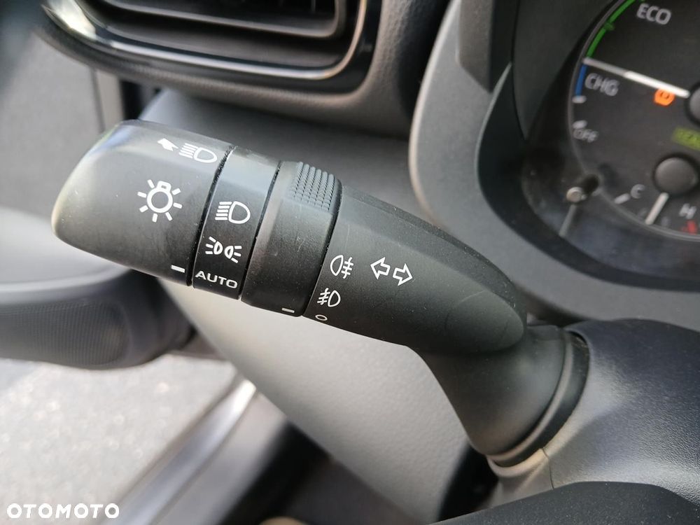 Toyota Yaris Hybrid 1.5 Comfort - 30