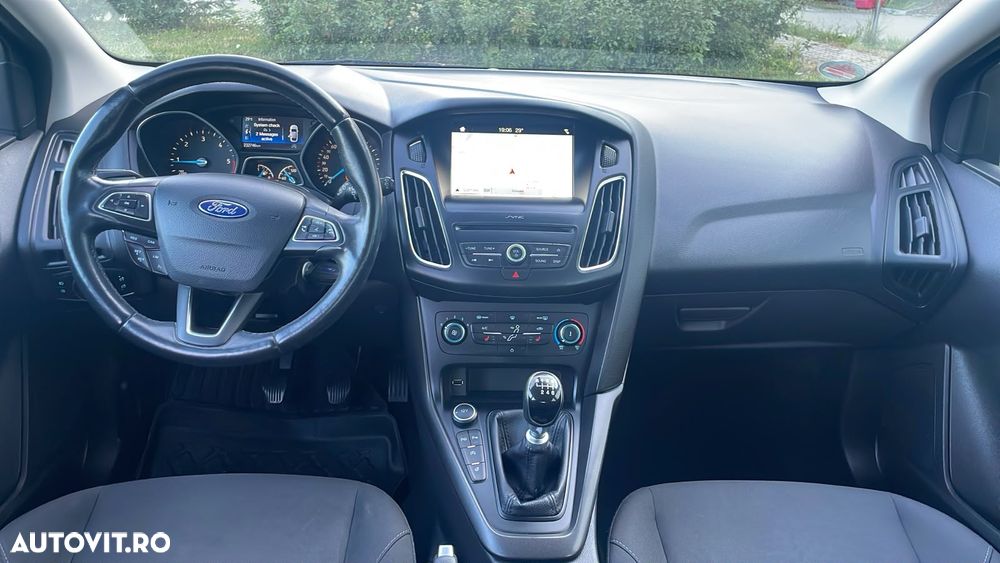 Ford Focus - 7