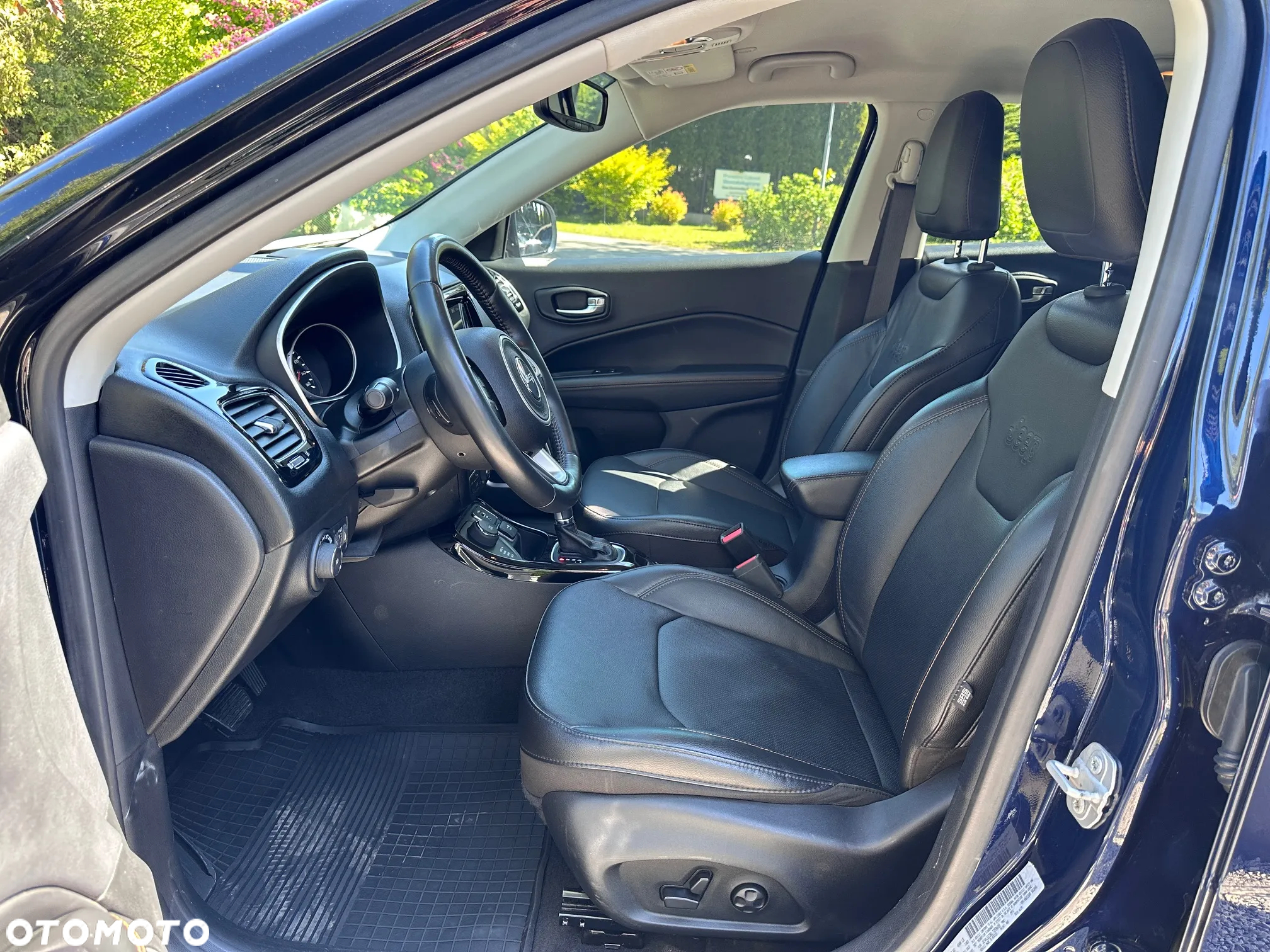 Jeep Compass - 17