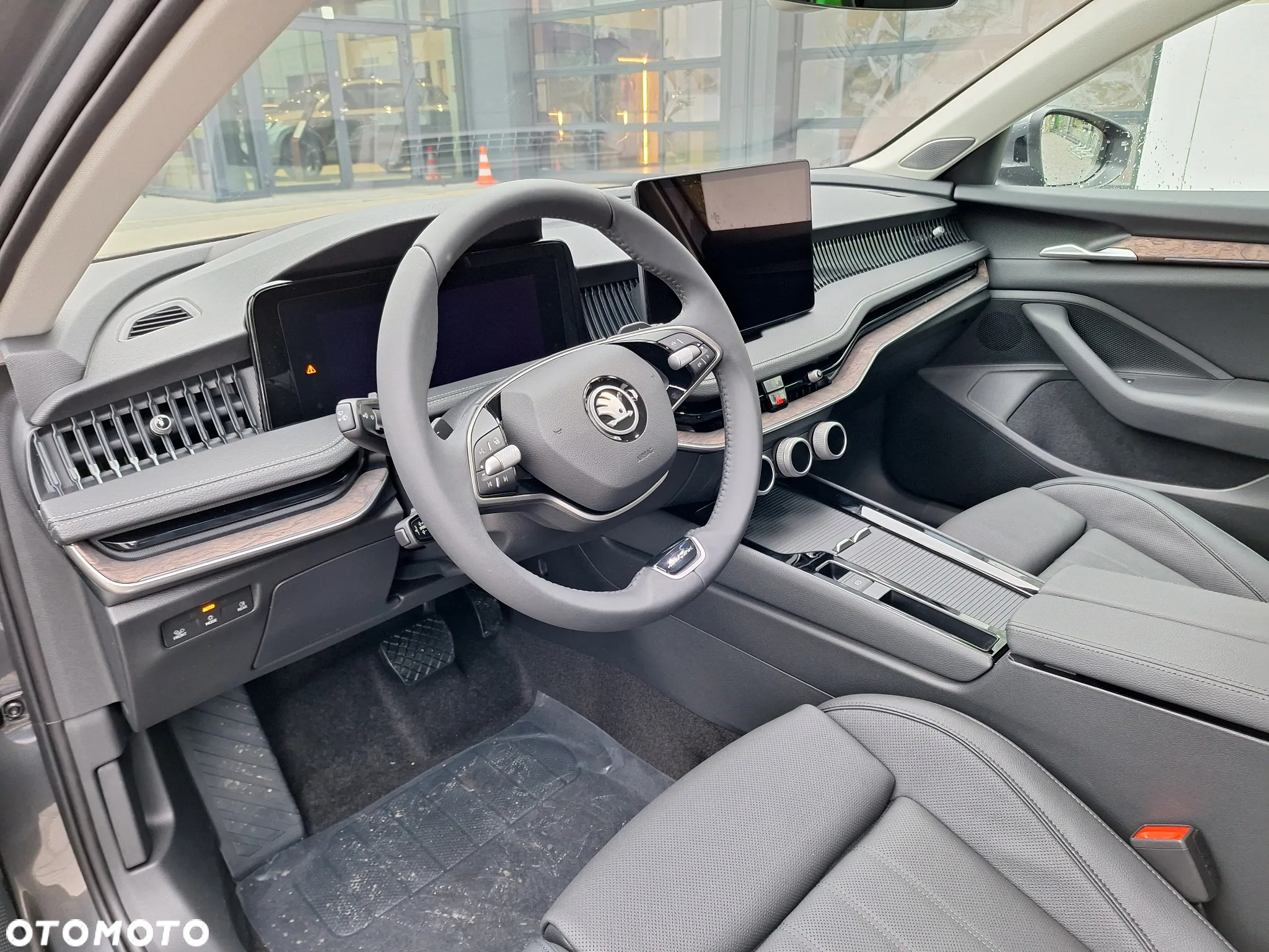 Skoda Superb 2.0 TSI 4x4 L&K DSG - 9