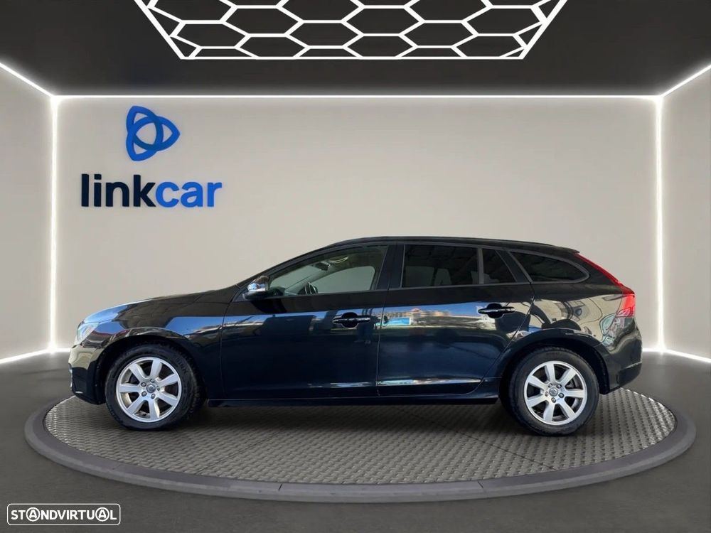 Volvo V60 1.6 D2 Momentum Eco - 8