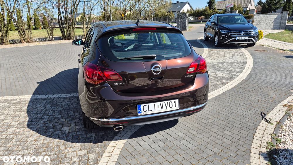 Opel Astra 1.4 T Cosmo S&S - 14