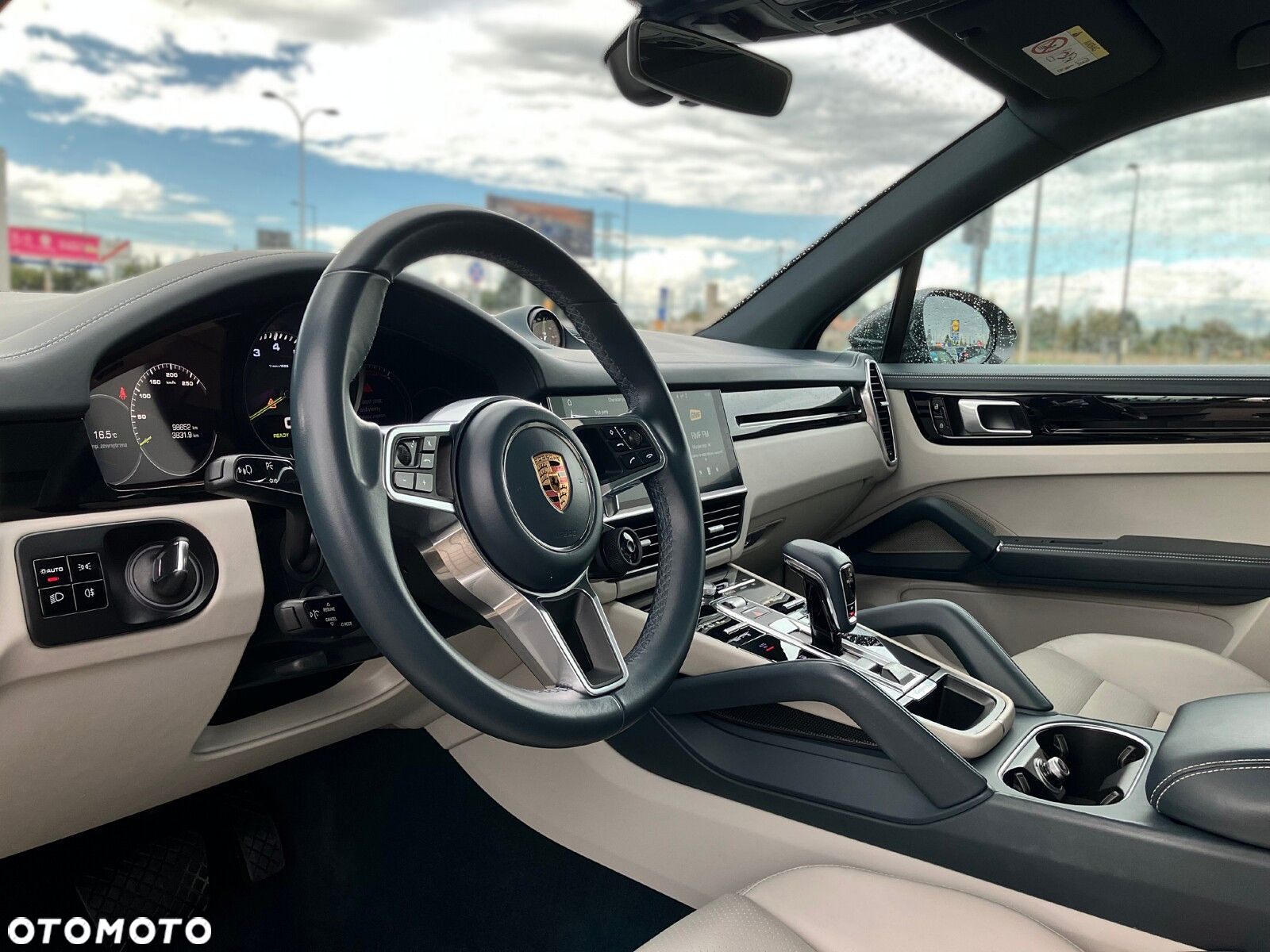 Porsche Cayenne - 13