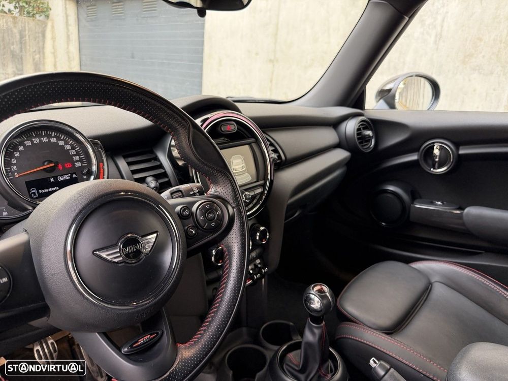 MINI 3 Portas One Sport Edition - 10