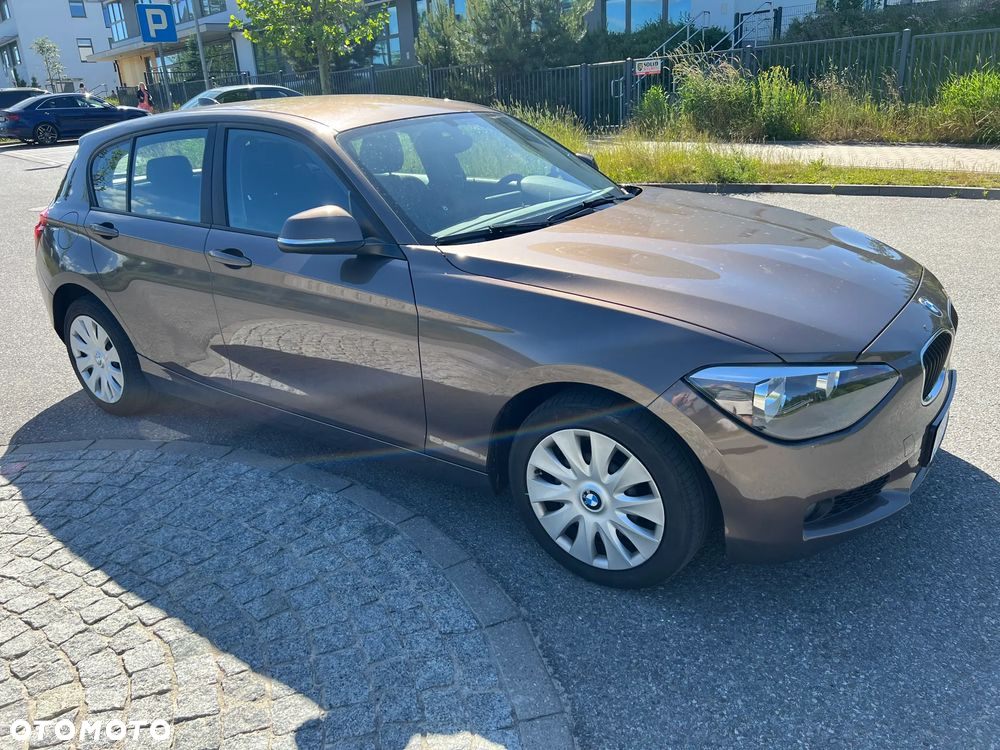 BMW Seria 1 116i - 4