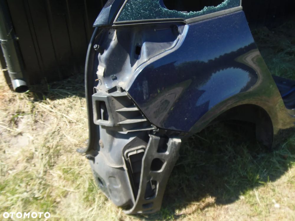 BŁOTNIK ĆWIARTKA TYŁ PRAWY CITROEN C4 PICASSO I - 1