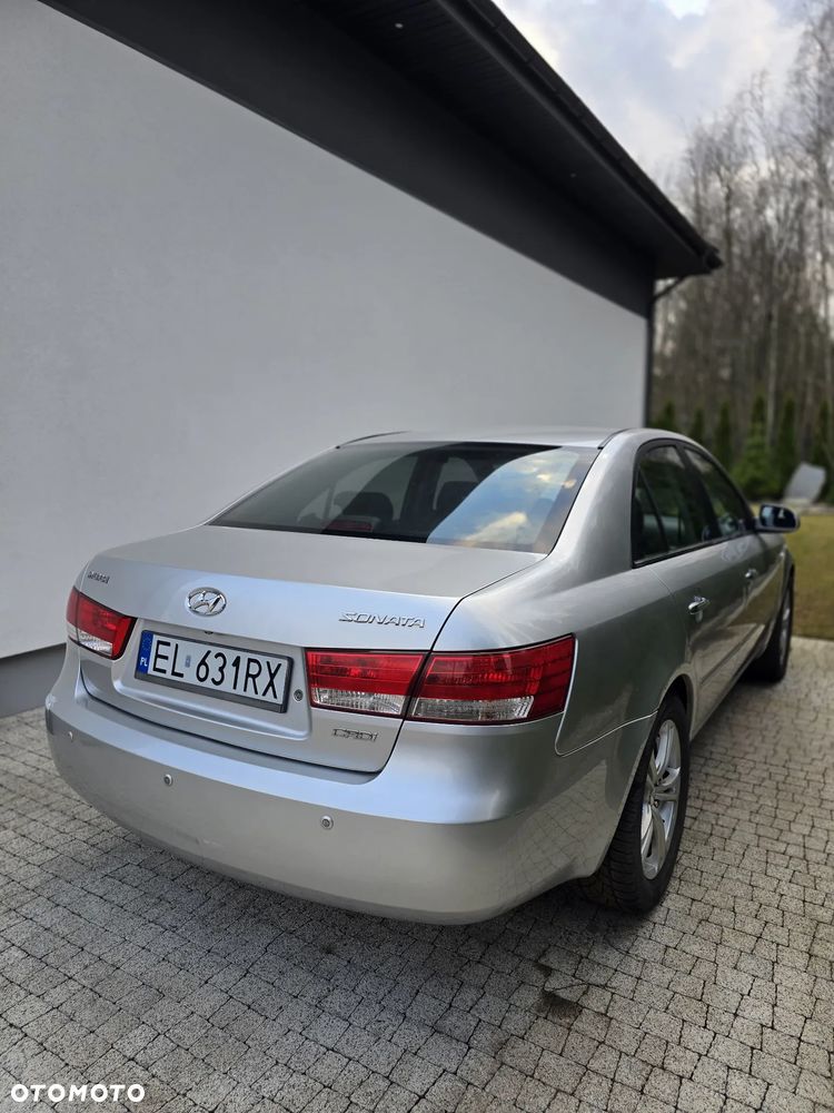 Hyundai Sonata 2.0 CRDi Executive - 3
