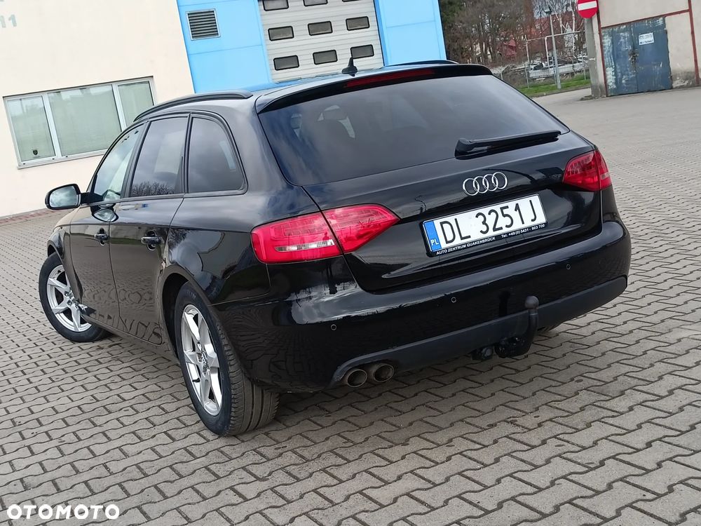 Audi A4 Avant 2.0 TDI Limited Edition - 6
