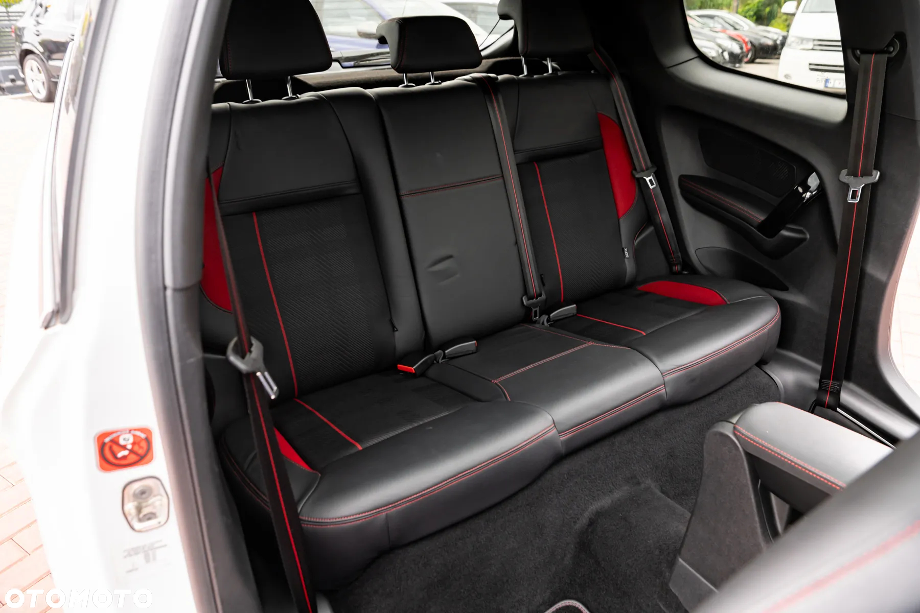Peugeot 208 1.6 THP GTi - 26