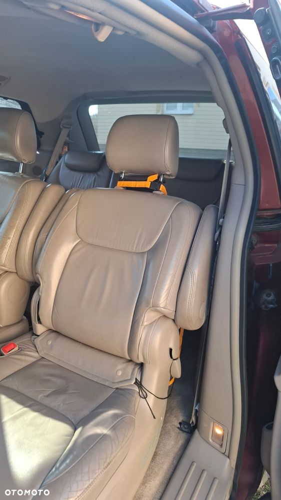 Toyota Sienna - 26