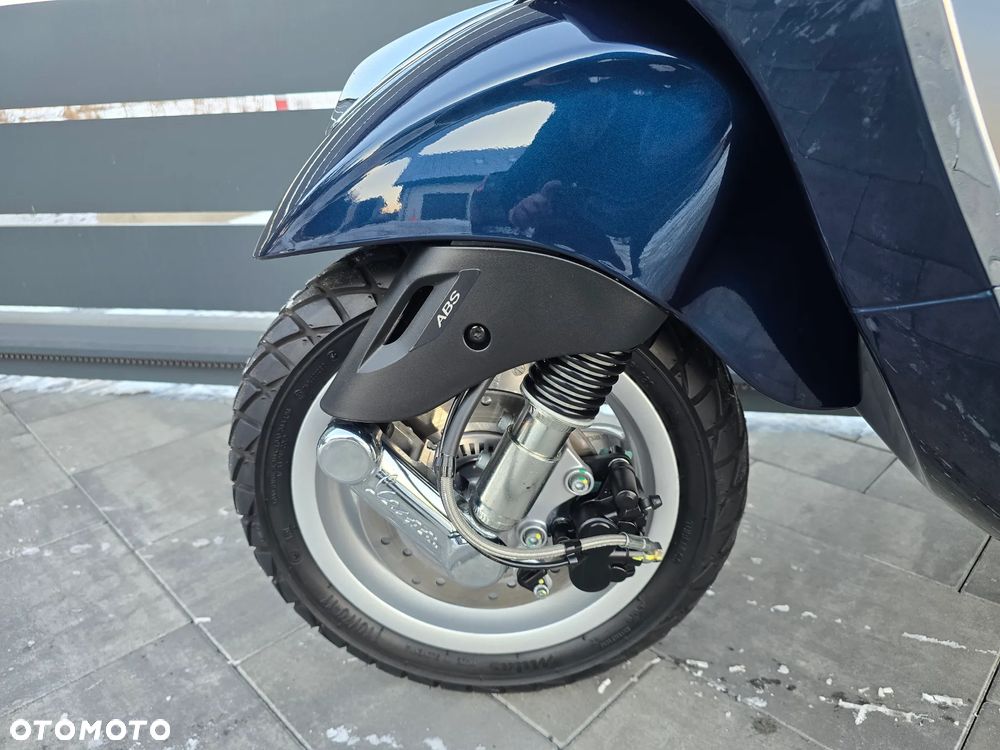 Vespa Primavera - 11
