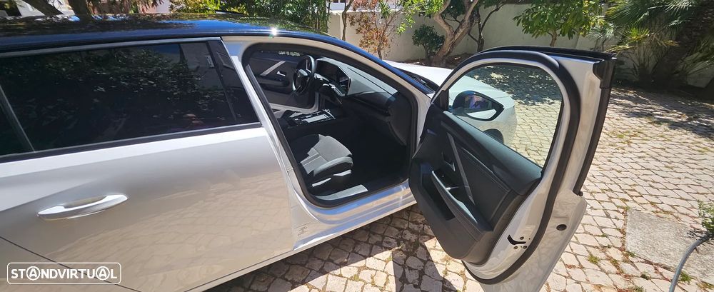 Opel Astra Sports Tourer - 8