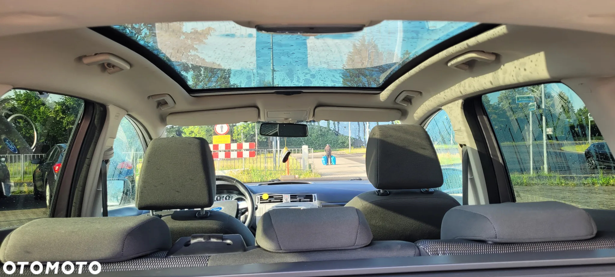 Ford Kuga - 12