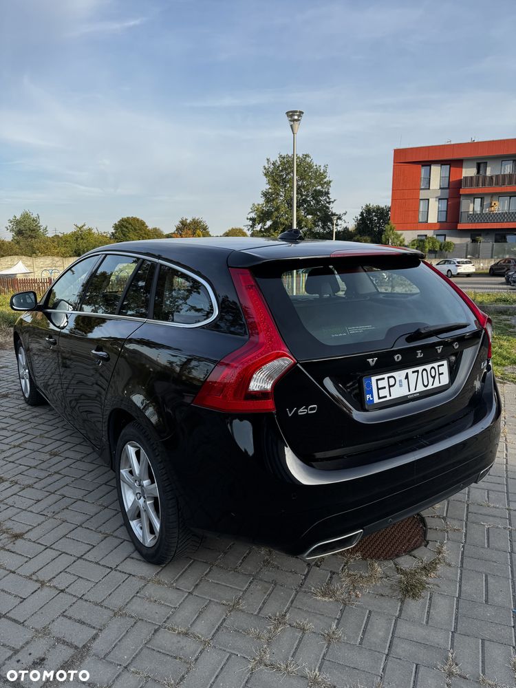 Volvo V60 D4 Momentum - 5