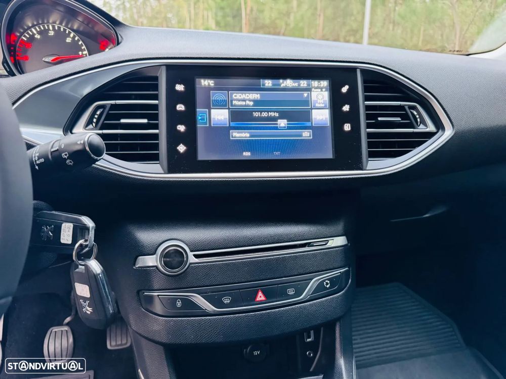 Peugeot 308 SW 1.6 BlueHDi Allure J17 - 24