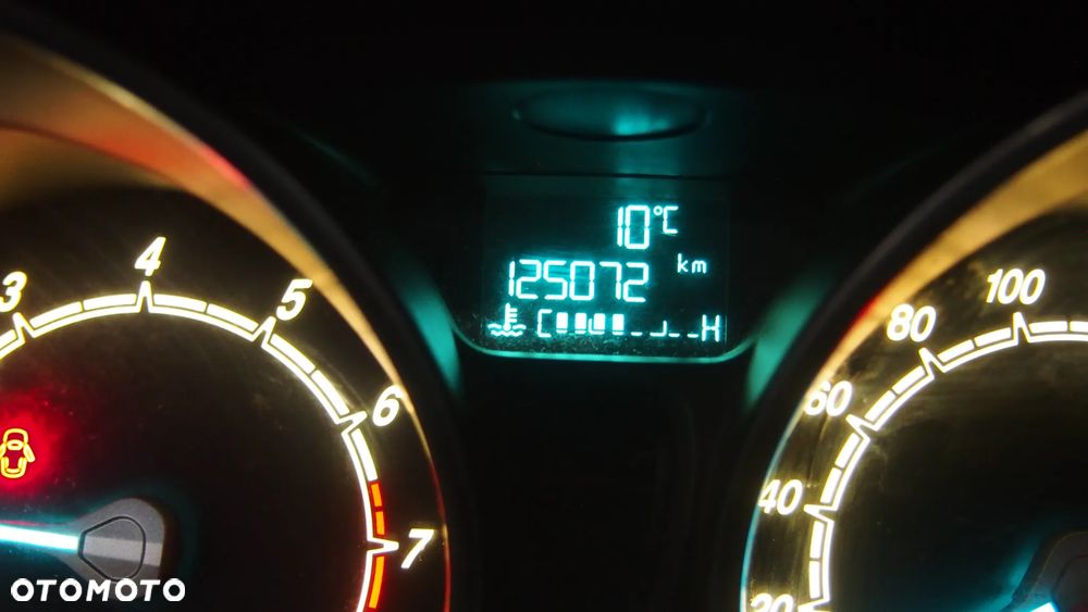 Ford Fiesta - 25