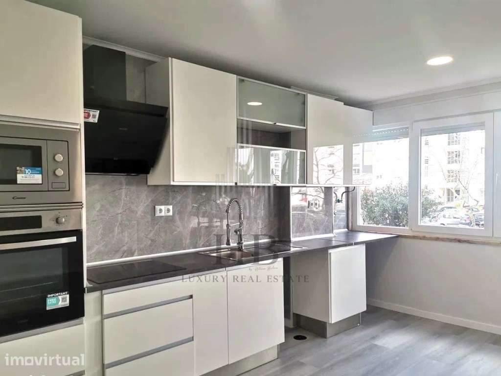 Apartamento T2 totalmente renovado no Bairro da Figueirinha | Oeiras - Grande imagem: 3/31