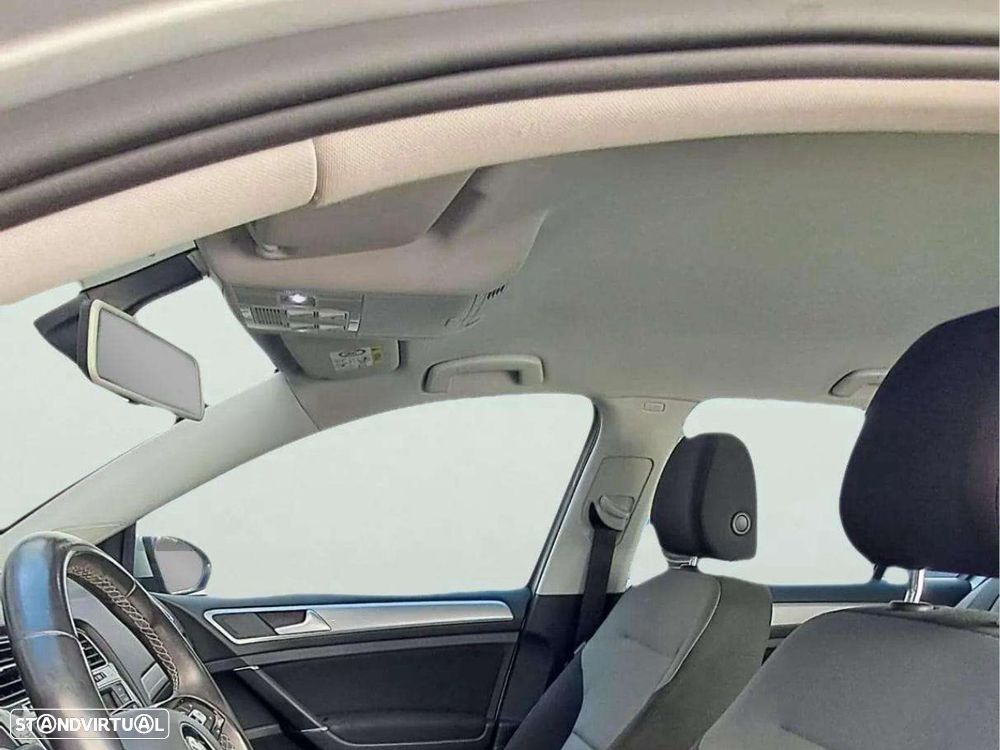 VW e-Golf AC/DC - 10