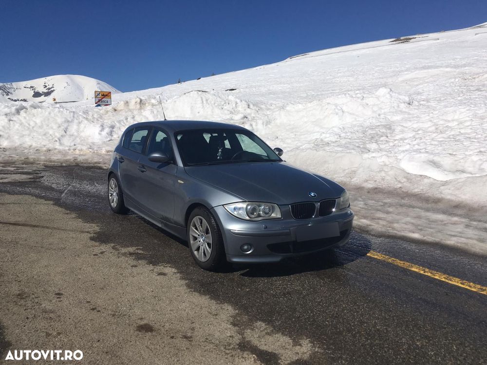 BMW Seria 1 120i - 25