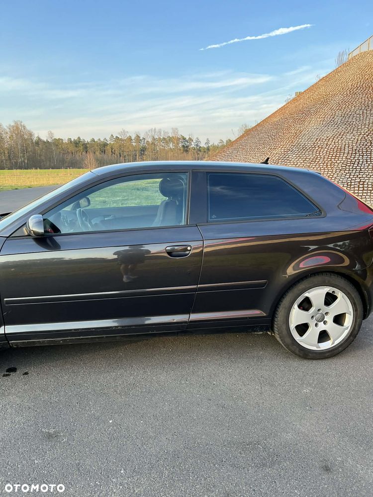 Audi A3 3-drzwiowe 1.6 Ambiente - 4