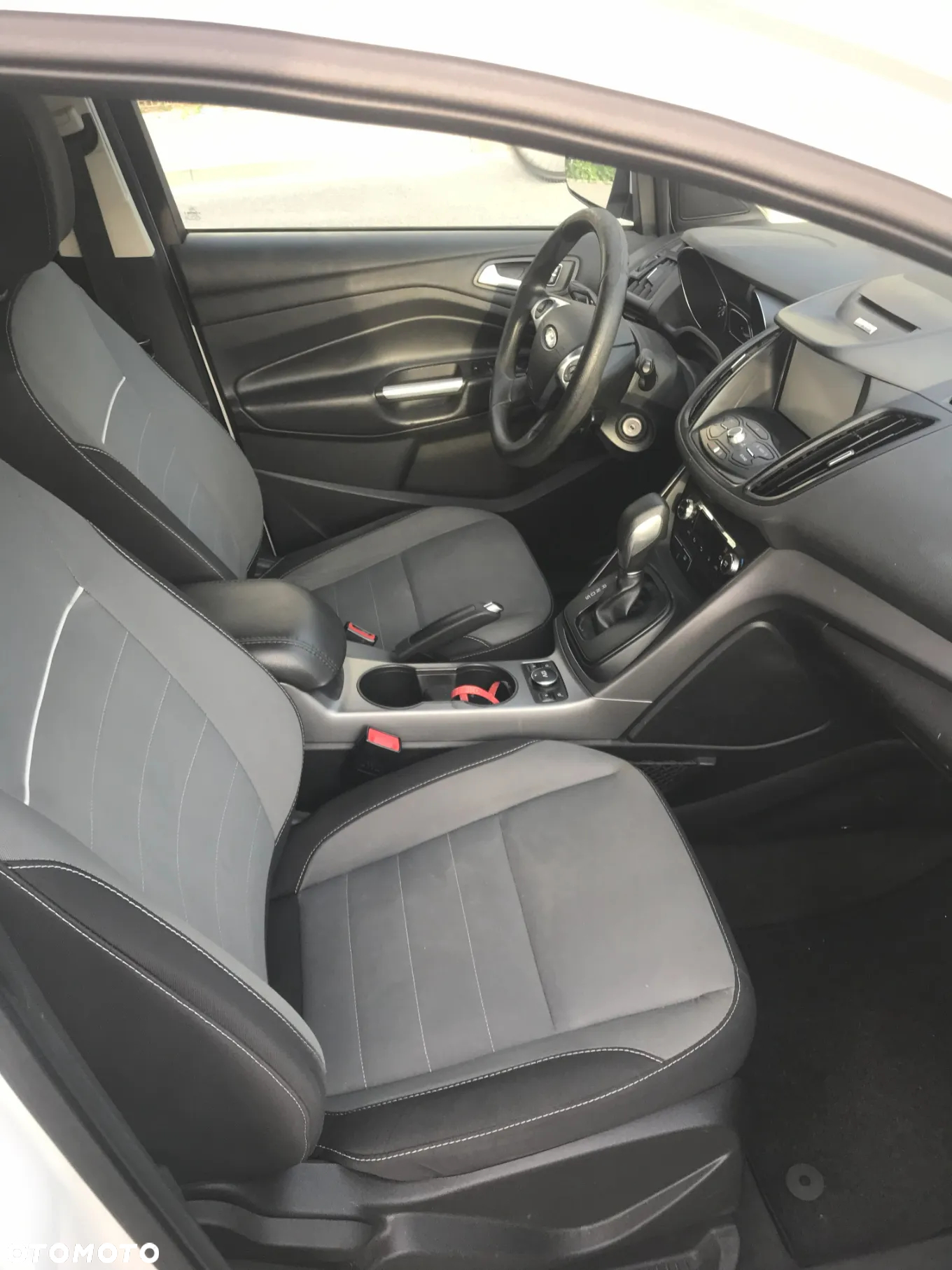 Ford Escape 1.5 EcoBoost AWD SE - 12