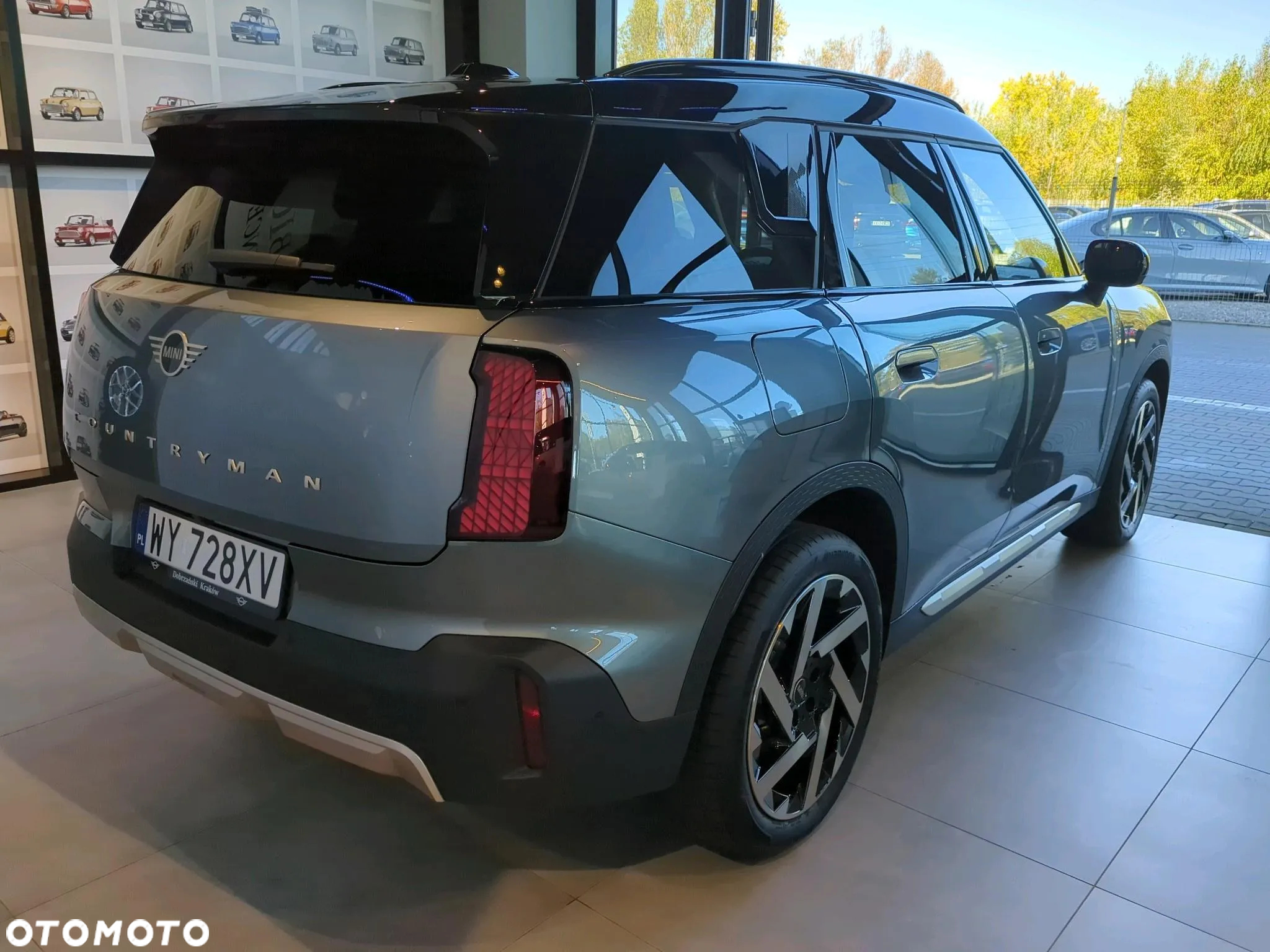 MINI Countryman C mHEV Favoured Trim - 5