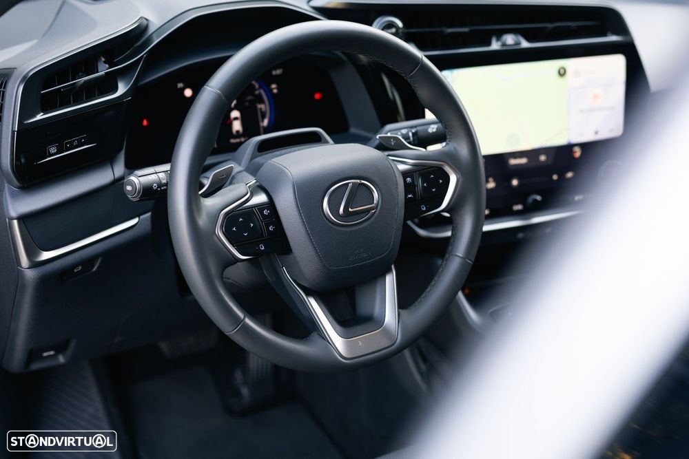 Lexus RZ 300e Premium - 48