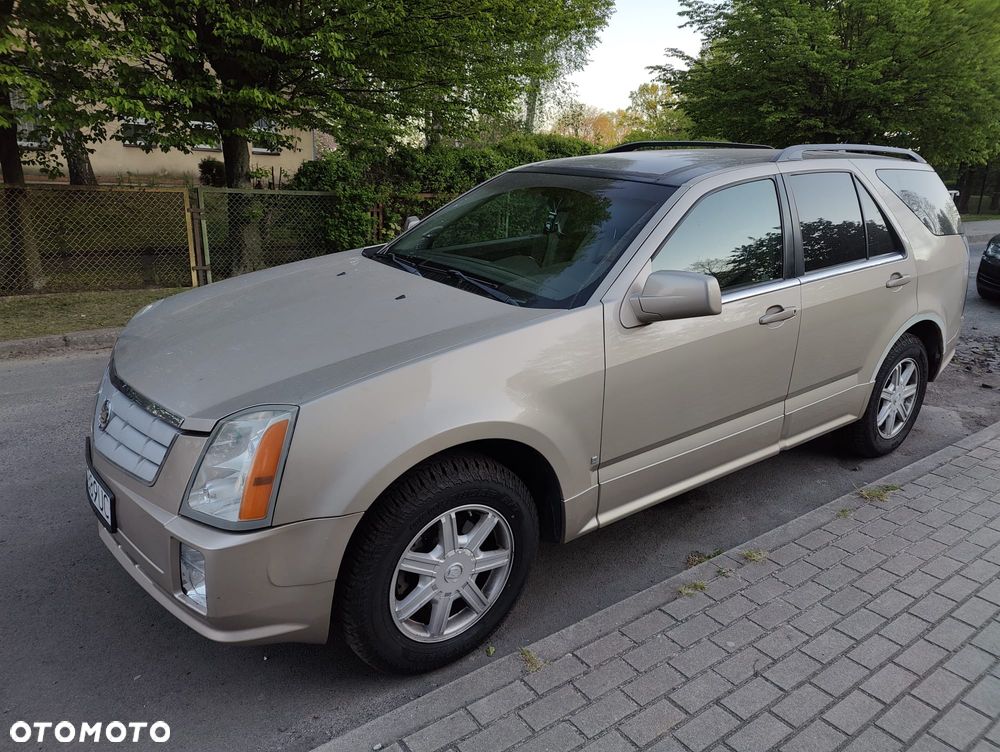 Cadillac SRX - 1