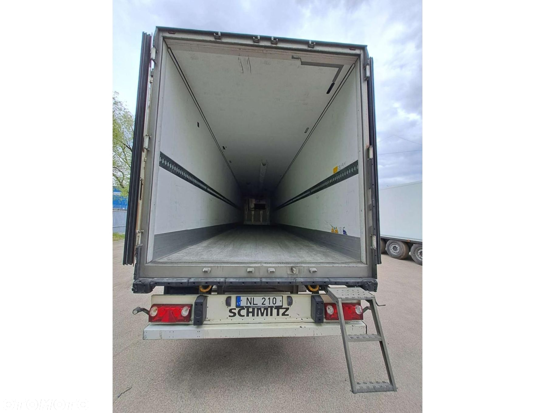 Schmitz Cargobull SKO FP 60 ThermoKing SLXi 300 - 9
