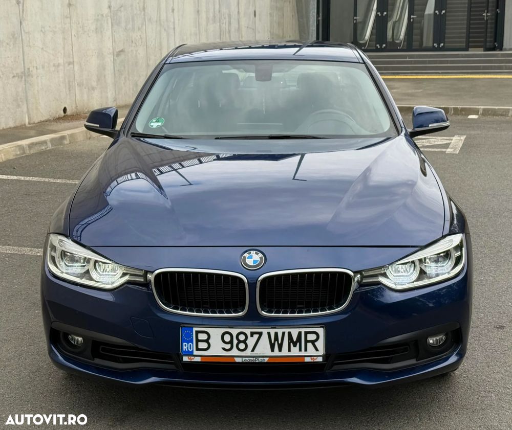 BMW Seria 3 318i Aut. Advantage - 28