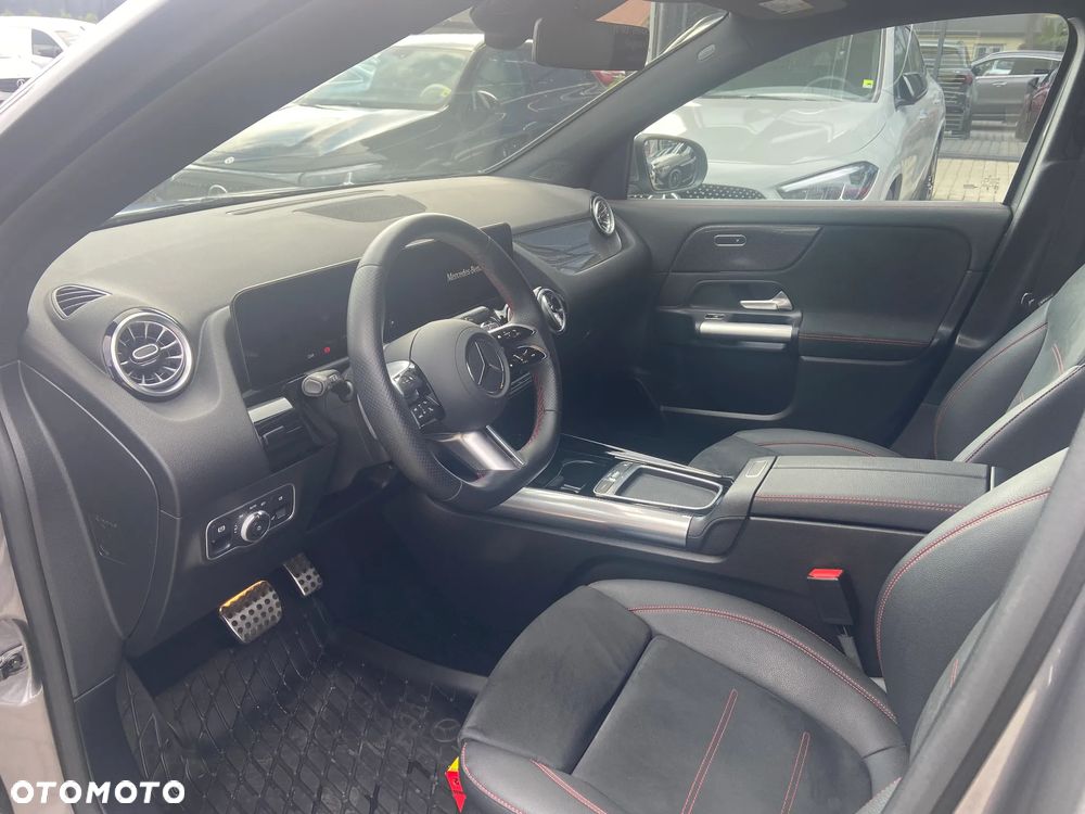 Mercedes-Benz GLA 200 mHEV AMG Line 7G-DCT - 6