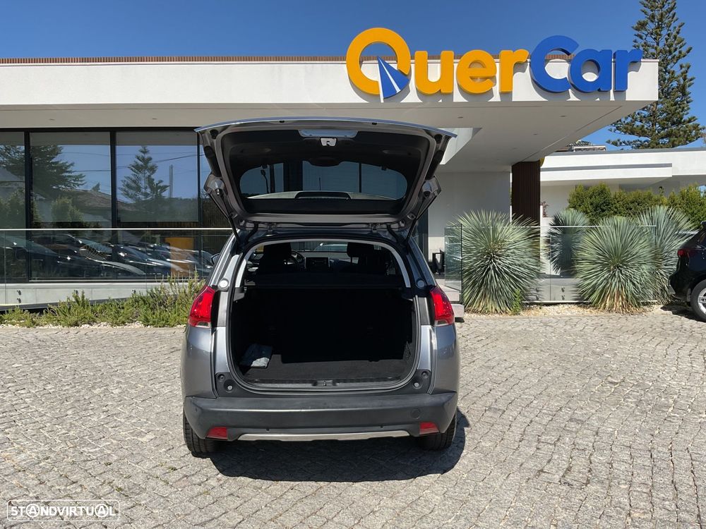Peugeot 2008 1.2 PureTech Style - 12