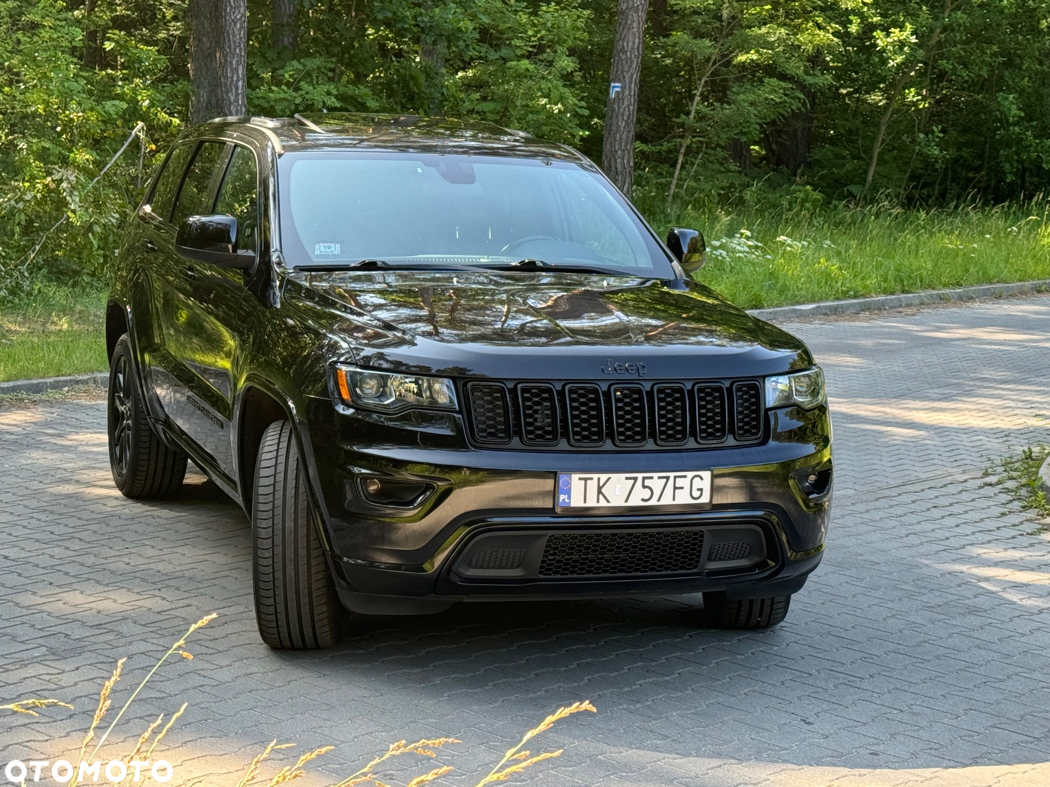 Jeep Grand Cherokee - 11