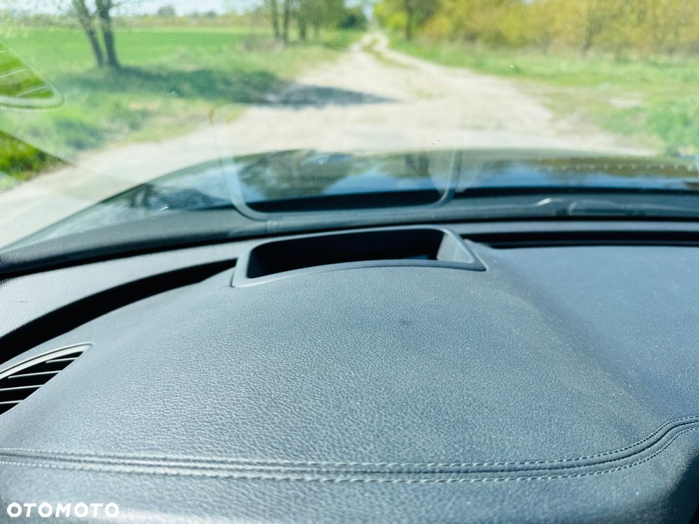 Kia Stinger 3.3 T-GDI V6 GT AWD - 36