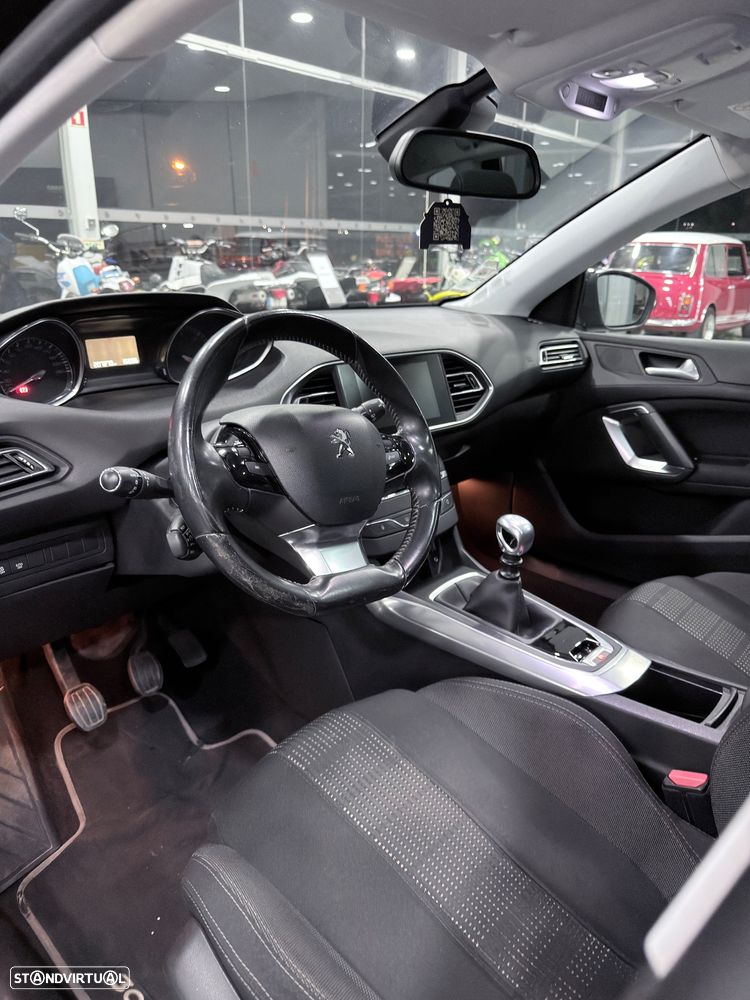 Peugeot 308 SW 1.6 e-HDi Allure J18 - 13