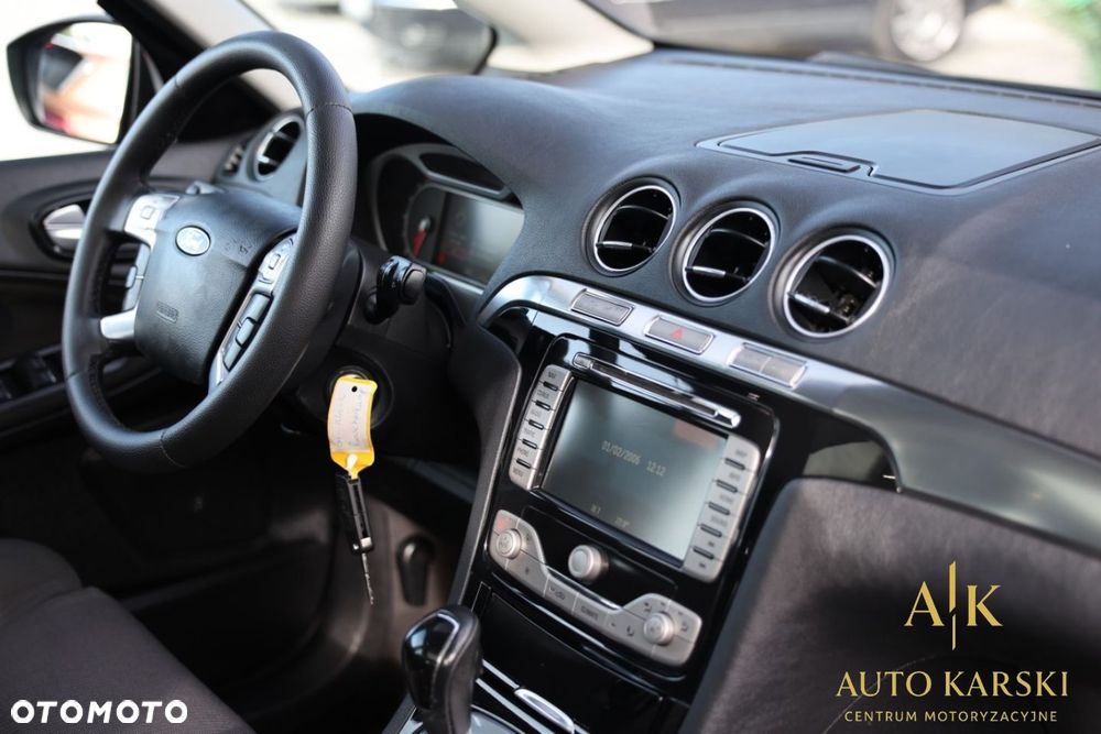 Ford S-Max - 21