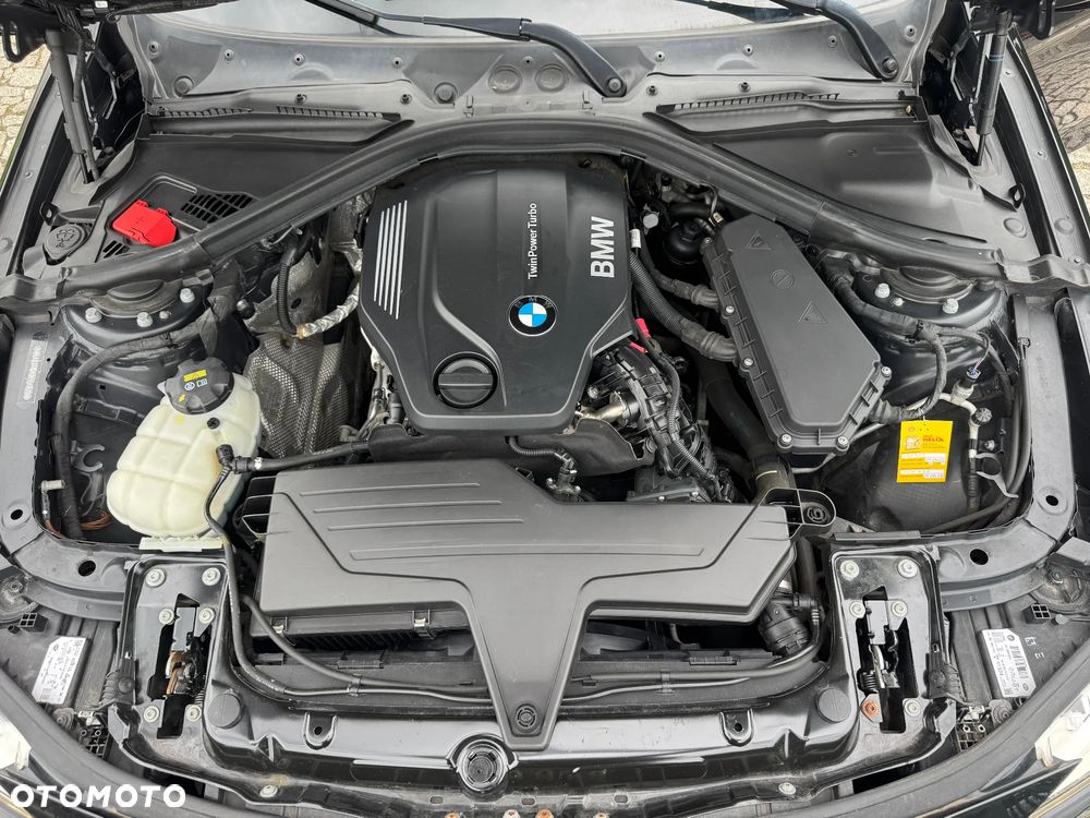 BMW Seria 3 320d xDrive Sport Line Shadow - 38