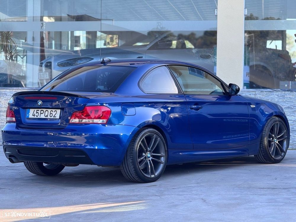 BMW 118 d Pack M - 4