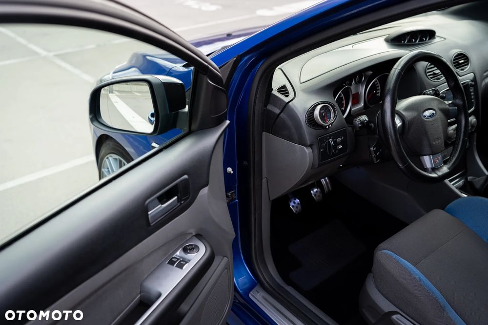 Ford Focus - 15