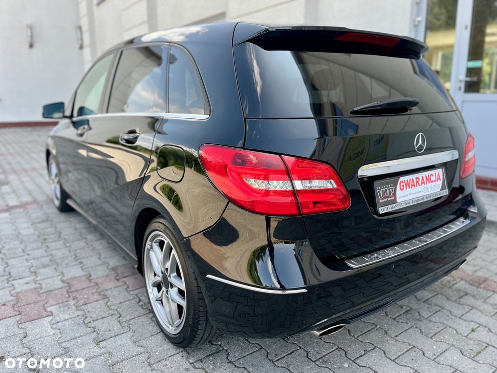 Mercedes-Benz Klasa B 180 Edition - 13
