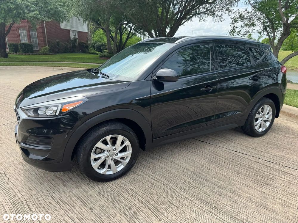 Hyundai Tucson - 2