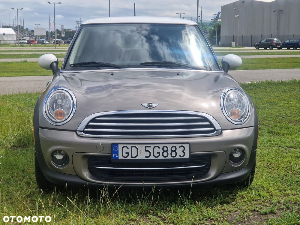 Mini Cooper 2011 photo 3