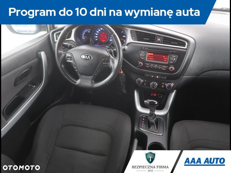 Kia Ceed - 8