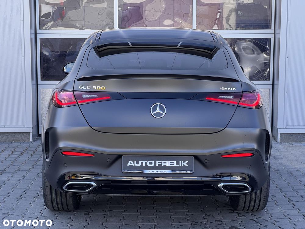 Mercedes-Benz GLC 300 4-Matic - 11
