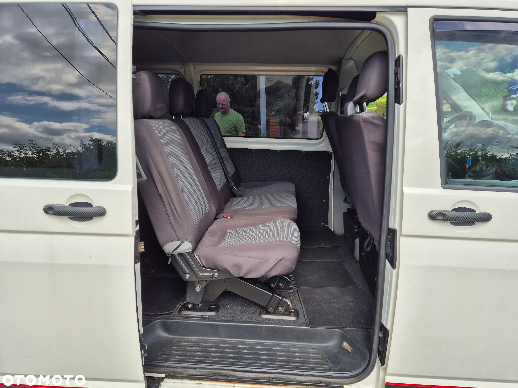 Volkswagen Transporter Caravelle Lang Trendline - 7