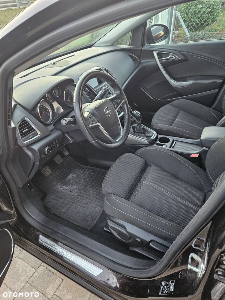 Opel Astra IV 1.4 T Cosmo - 12