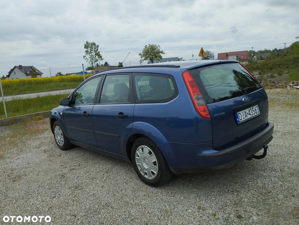 Ford Focus 1.6 16V Fun X - 6