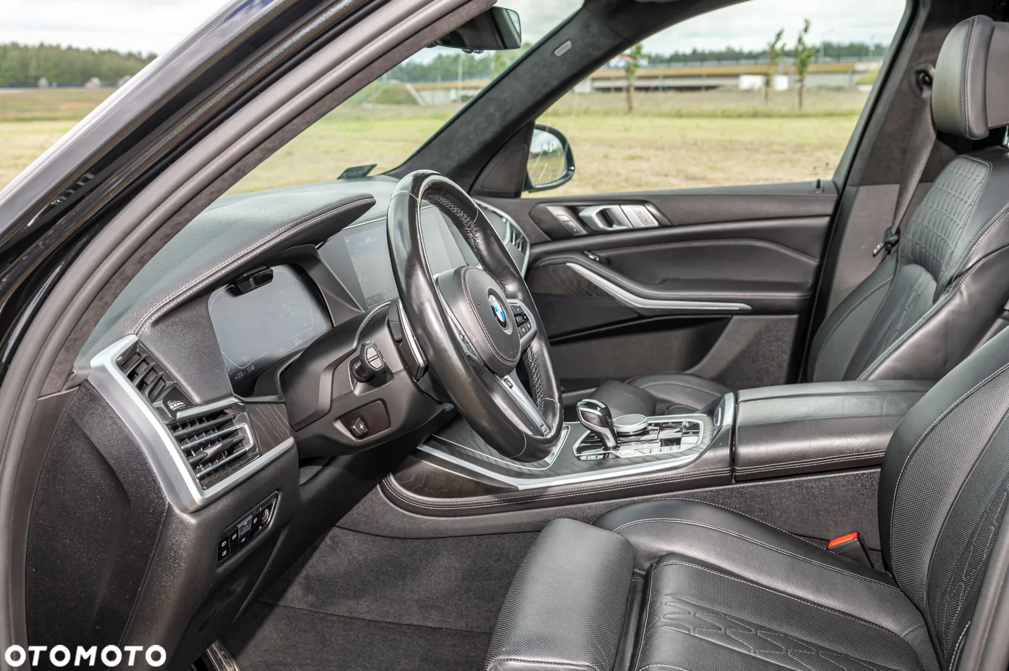 BMW X7 - 27