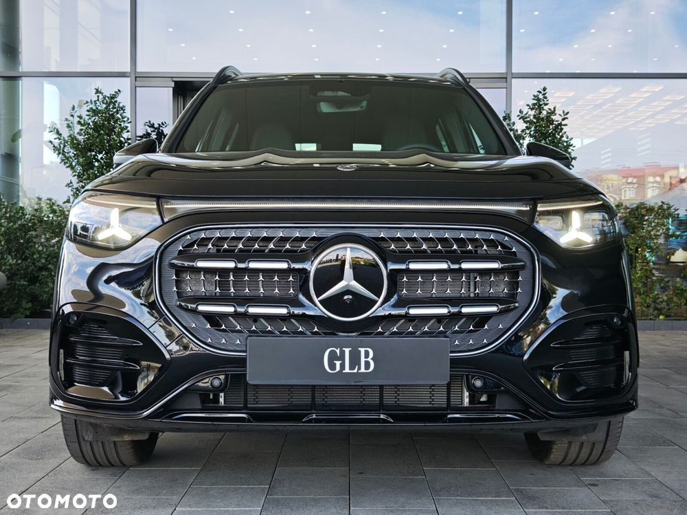 Mercedes-Benz GLB - 3